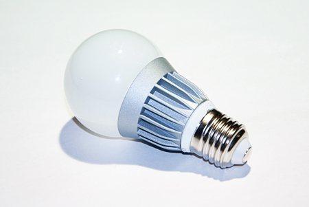 Светодиодная лампа Стандартная колба Е27 3 Ватт Теплый белый