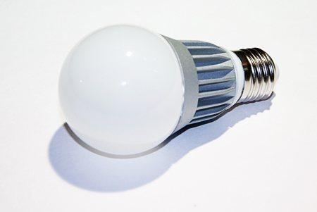 Светодиодная лампа Стандартная колба Е27 5 Ватт Теплый белый